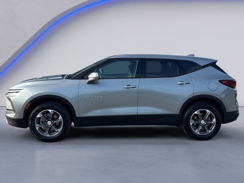 Used 2025 Chevrolet Blazer LT image 7