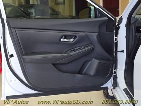 Used 2022 Nissan Sentra SV w/ All-Weather Package image 6