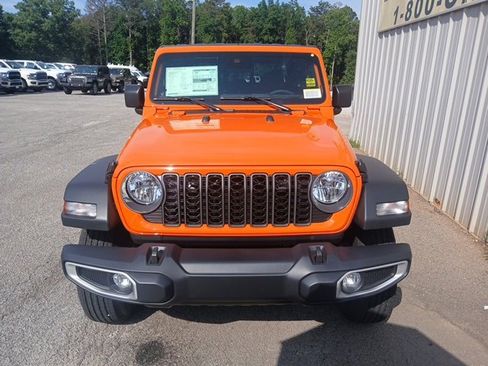 New 2025 Jeep Gladiator Sport image 10