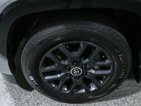 Used 2024 Toyota Sequoia Platinum AWD/4WD image 11