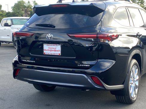 New 2026 Toyota Highlander Limited AWD/4WD image 4
