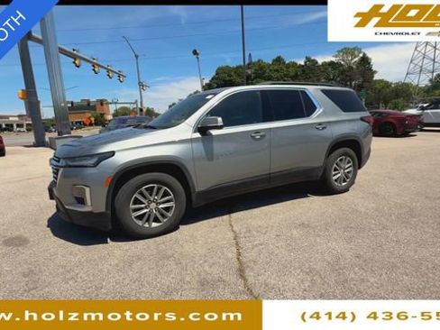Certified 2023 Chevrolet Traverse LT w/ Rear Camera Mirror Package AWD/4WD image 4