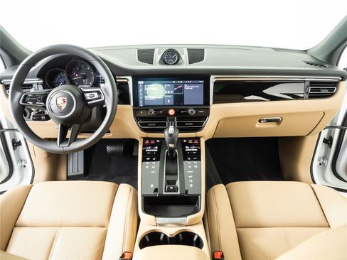 New 2026 Porsche Macan Turbo AWD/4WD image 19