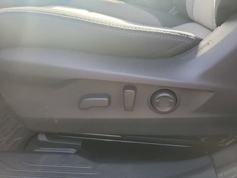 Certified 2025 Subaru Outback Premium image 23