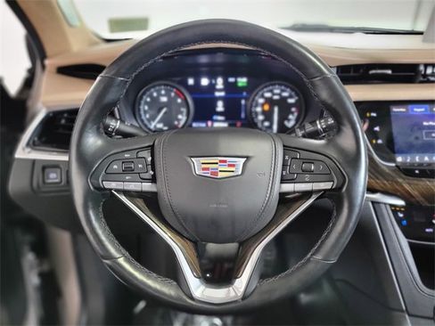 Used 2022 Cadillac XT6 Premium Luxury w/ Platinum Package image 20