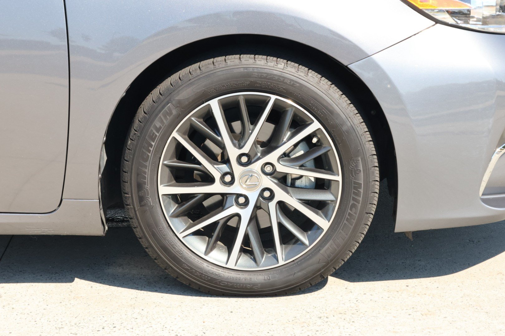 Used 2016 Lexus ES 350 w/ Premium Package w/Wood Trim FWD image 11
