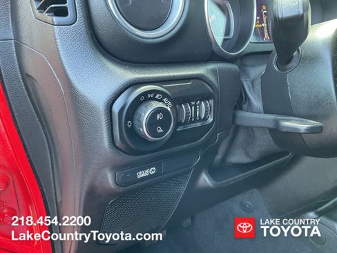 Used 2021 Jeep Gladiator Overland w/ Uconnect 4C Nav & Sound Group AWD/4WD image 38