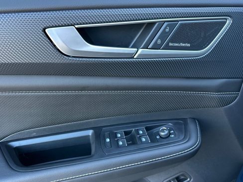 New 2026 Volkswagen Atlas Cross Sport SEL Premium R-Line image 11