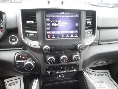 Used 2021 RAM 2500 Big Horn w/ Night Edition AWD/4WD image 26