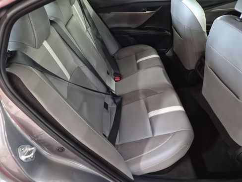 Used 2025 Toyota Camry SE FWD image 30