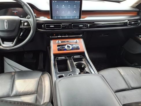 Used 2023 Lincoln Aviator Reserve w/ Jet Package AWD/4WD image 12