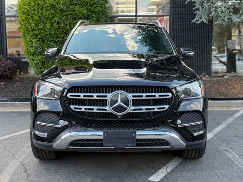 Used 2024 Mercedes-Benz GLE 350 4MATIC image 3