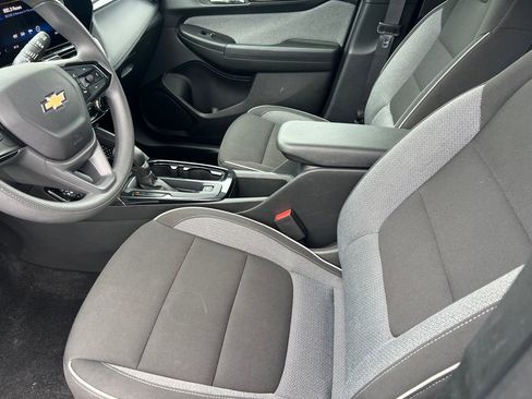 Used 2025 Chevrolet TrailBlazer LT AWD/4WD image 10