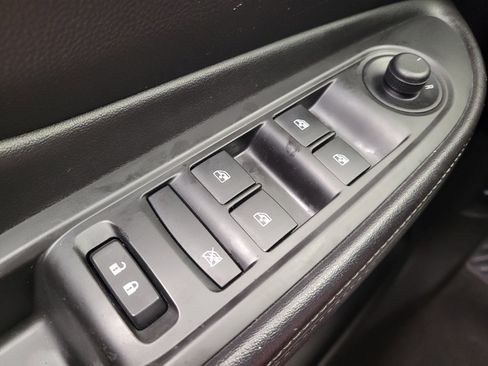 Used 2019 Buick Encore Preferred FWD image 27