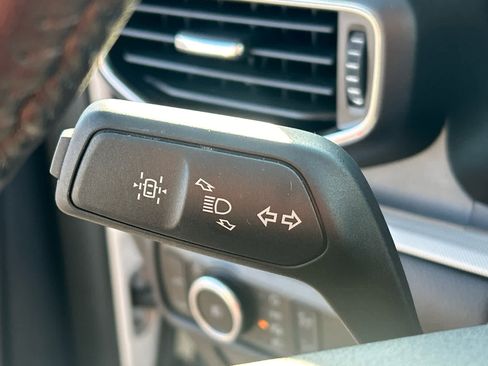 Used 2023 Ford Explorer XLT w/ Equipment Group 202A image 26