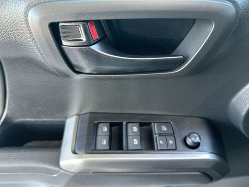 Used 2023 Toyota Tacoma SR5 w/ Technology Package image 14