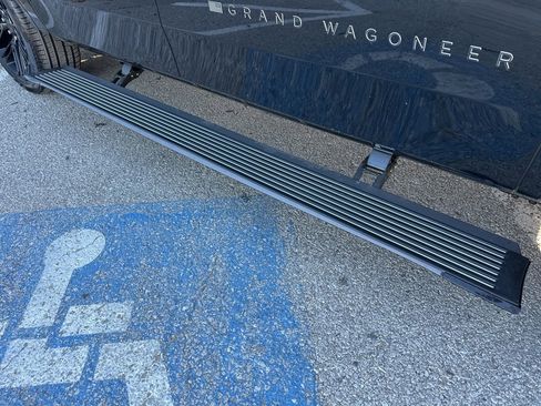 New 2026 Jeep Grand Wagoneer L Limited image 4