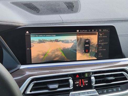 Used 2023 BMW X5 xDrive40i AWD/4WD image 11