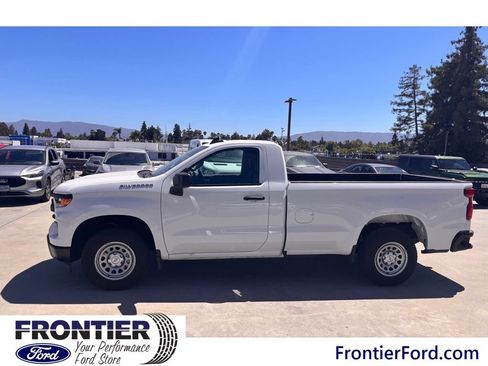 Used 2026 Chevrolet Silverado 1500 W/T w/ Trailering Package RWD image 3
