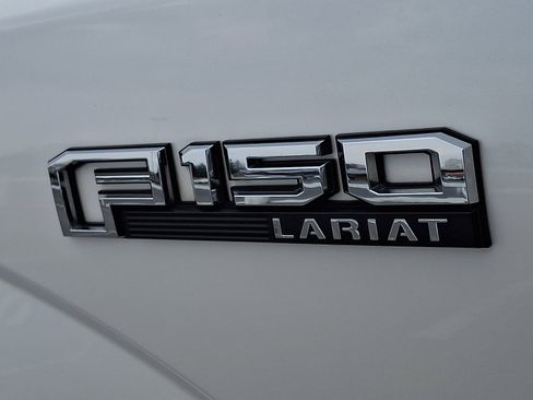 Used 2018 Ford F150 Lariat w/ Equipment Group 502A Luxury image 31