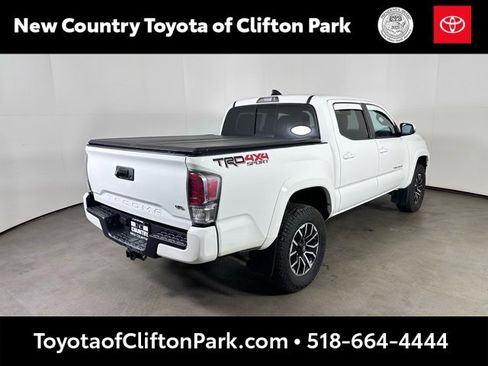 Used 2020 Toyota Tacoma TRD Sport image 3