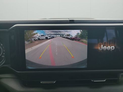 Used 2024 Jeep Wrangler Sport S image 44