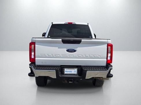 Used 2024 Ford F250 XLT w/ FX4 Off-Road Package AWD/4WD image 5