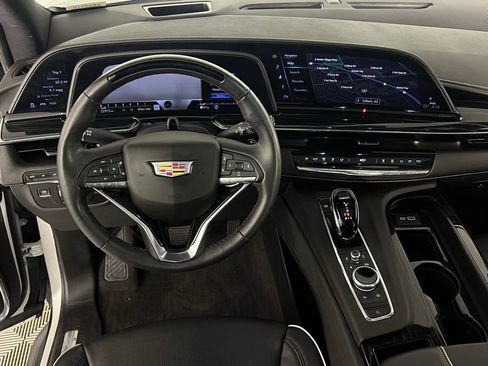 Used 2024 Cadillac Escalade Sport image 16