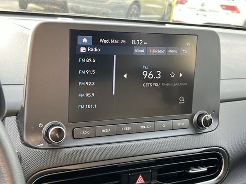 Used 2023 Hyundai Kona SEL image 18