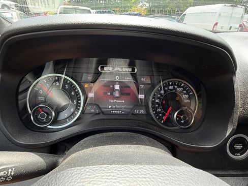 Used 2019 RAM 1500 Big Horn AWD/4WD image 29