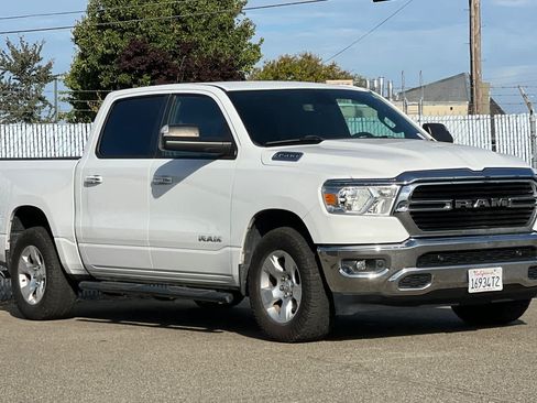 Used 2019 RAM 1500 Big Horn RWD image 7