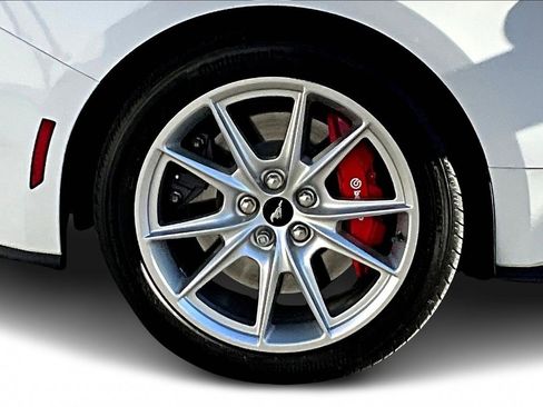 Used 2024 Ford Mustang GT Premium image 32