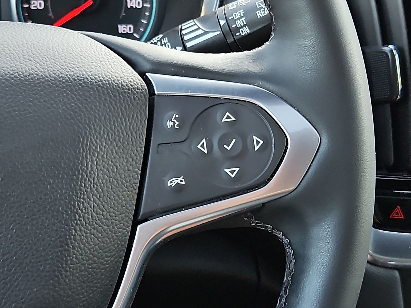 Used 2023 Chevrolet Traverse RS w/ LPO, Cargo Package AWD/4WD image 23