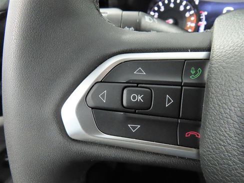 Used 2025 Jeep Compass Limited AWD/4WD image 23
