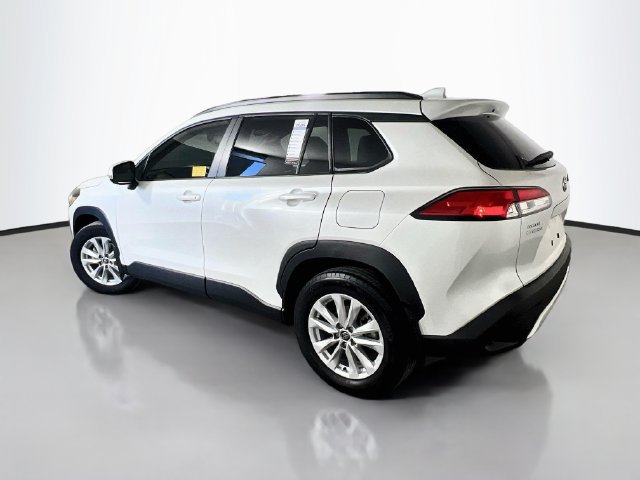 Used 2024 Toyota Corolla Cross LE w/ Moonroof Package FWD image 6