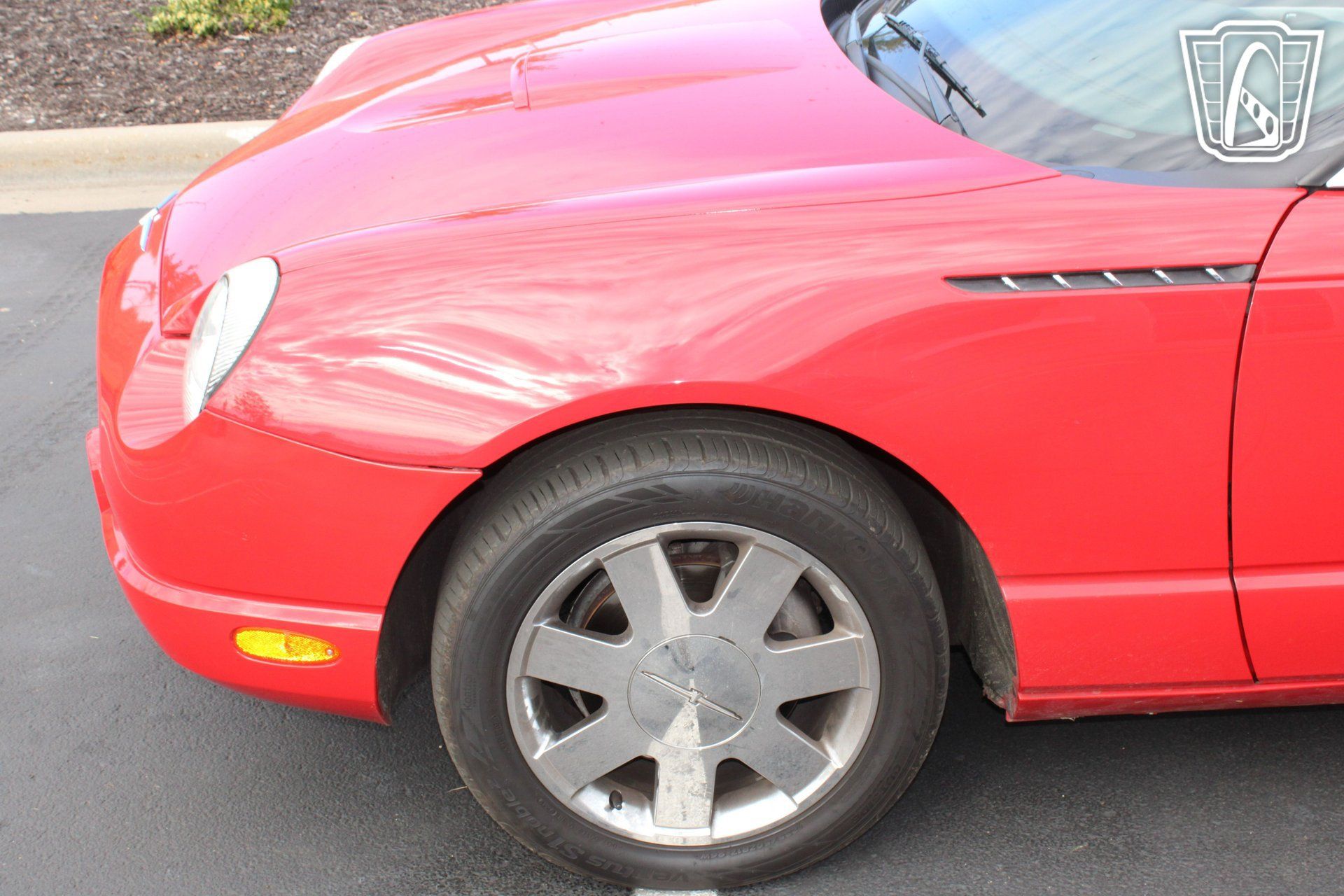 Used 2002 Ford Thunderbird RWD image 26