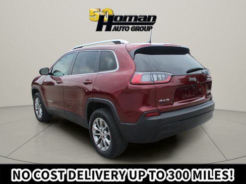 Used 2019 Jeep Cherokee Latitude Plus w/ Cold Weather Group AWD/4WD image 3