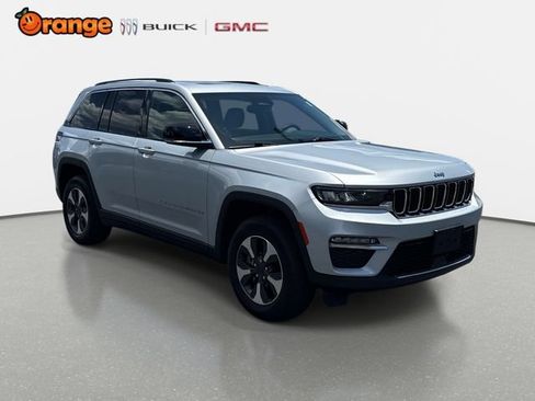 Used 2023 Jeep Grand Cherokee 4WD 4xe image 1