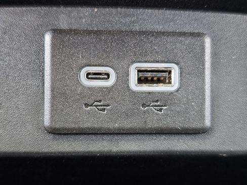 Certified 2025 Chevrolet Tahoe Z71 AWD/4WD image 30