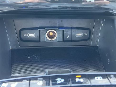 Certified 2024 Hyundai Tucson Limited FWD image 24