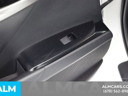 Used 2025 Toyota Camry SE image 50