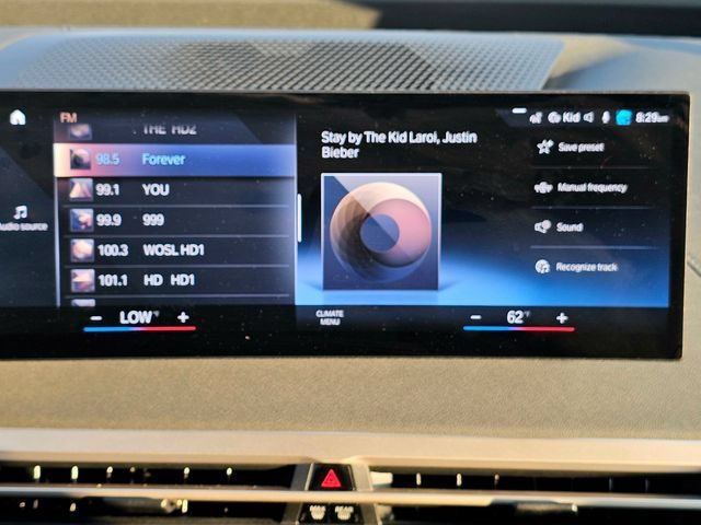Used 2023 BMW iX xDrive50 w/ Ultimate Package 2 AWD/4WD image 38