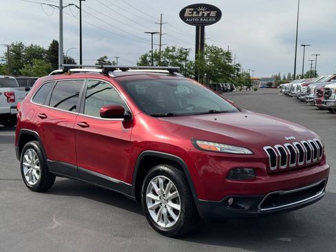 Used 2017 Jeep Cherokee Limited FWD image 10
