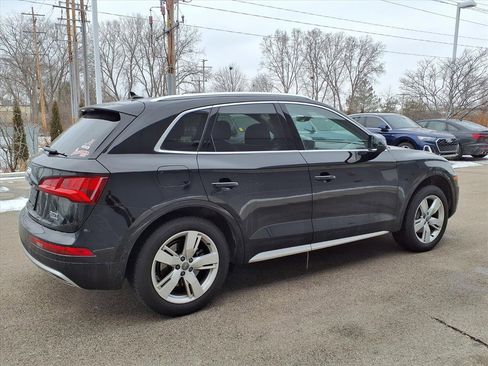 Used 2018 Audi Q5 2.0T Premium image 2