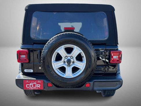Used 2019 Jeep Wrangler Unlimited Sport S AWD/4WD image 9
