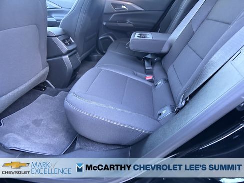 New 2026 Chevrolet Equinox EV LT w/ Comfort Package image 31