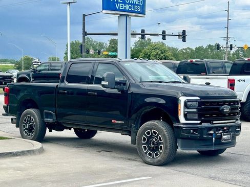 Certified 2023 Ford F250 Platinum AWD/4WD image 7