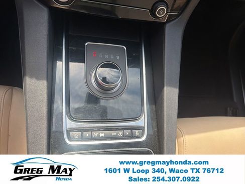 Used 2018 Jaguar F-PACE Premium AWD/4WD image 21