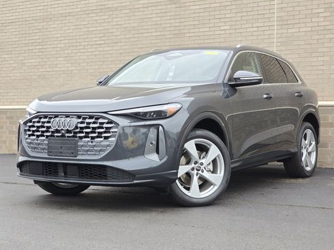 New 2025 Audi Q5 Premium Plus w/ Premium Plus image 2