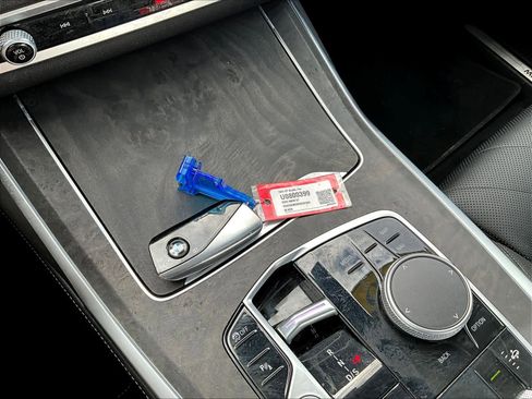 Used 2025 BMW X7 xDrive40i image 32